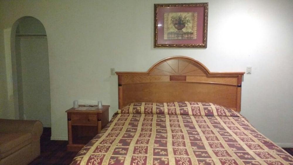 La Petite Rouge Motel ซานดิเอโก ภายนอก รูปภาพ