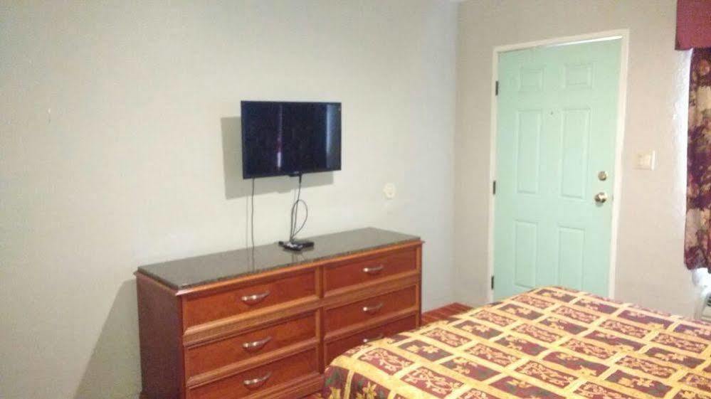 La Petite Rouge Motel ซานดิเอโก ภายนอก รูปภาพ