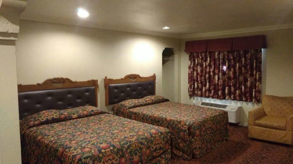 La Petite Rouge Motel ซานดิเอโก ภายนอก รูปภาพ